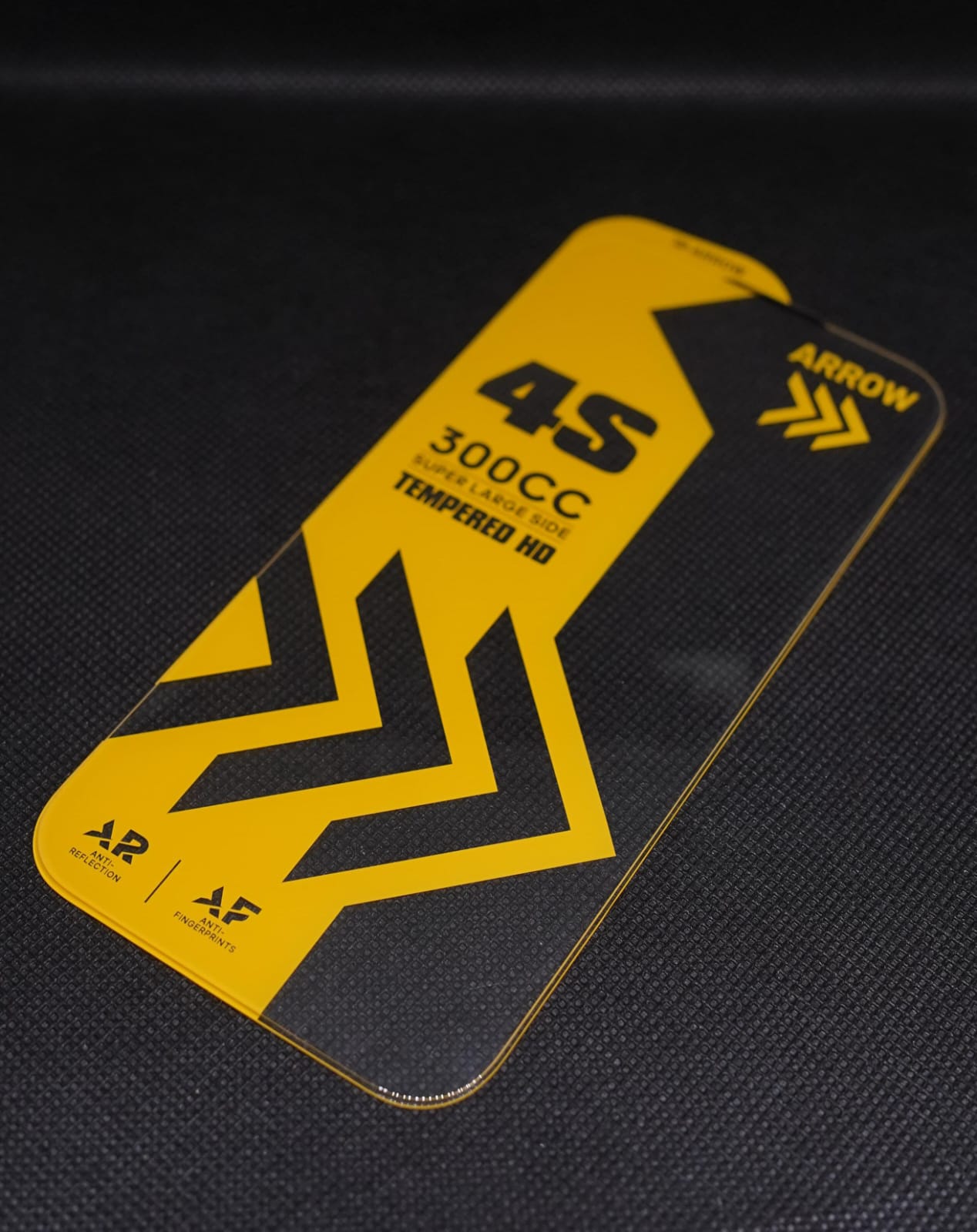 Arrow 300cc—a specialized, high-performance screen protector featuring a Borderless 4S screen protector