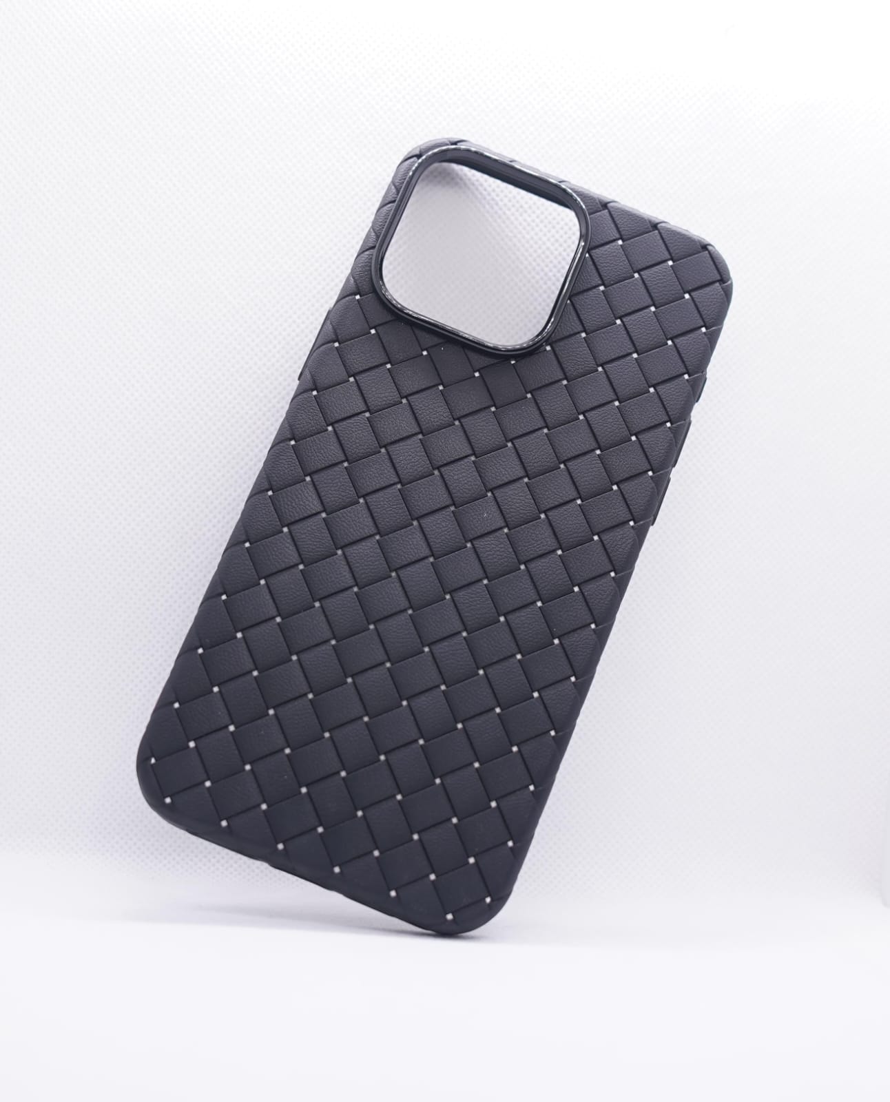 Woven (TechWoven/FineWoven) style cases